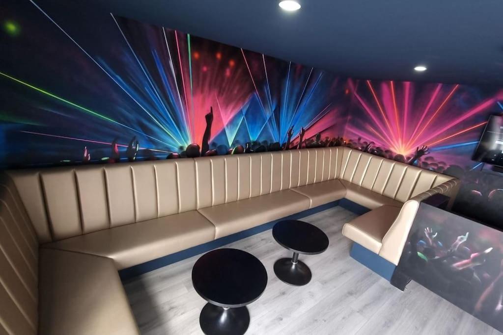 Penthouse Apartment, Sleeps 21 With Terrace Liverpool Eksteriør billede