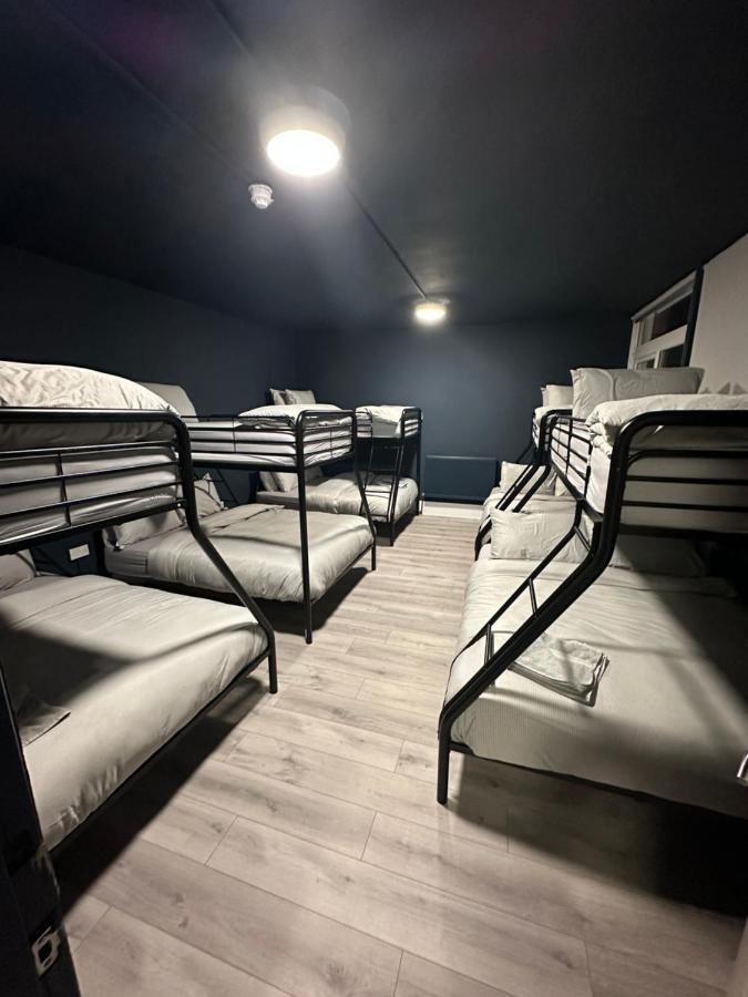 Penthouse Apartment, Sleeps 21 With Terrace Liverpool Eksteriør billede